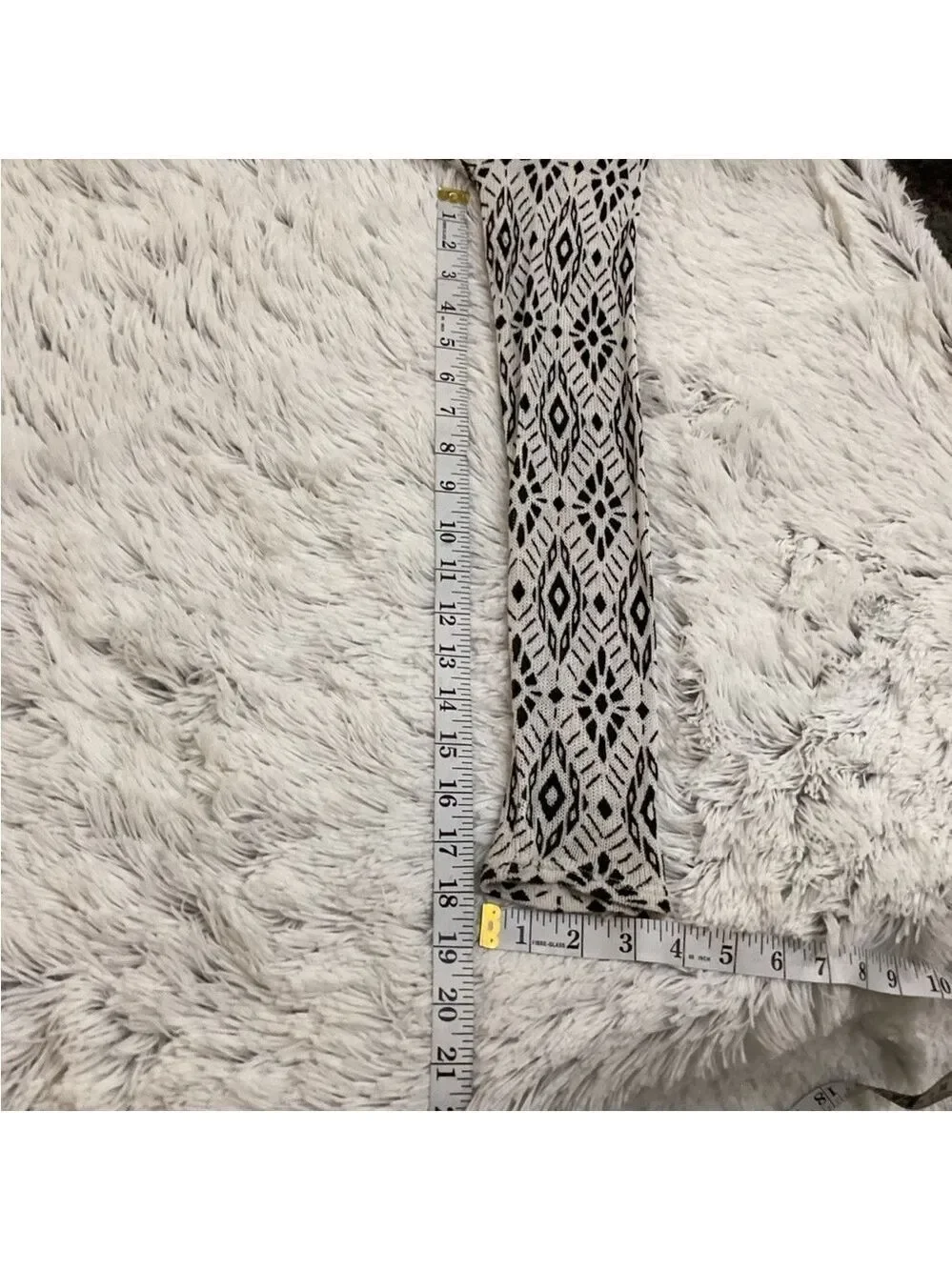 H&m Divided black/white small long sleeve top
